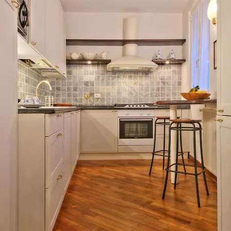 Casetta Mazzini Semesterbostad *